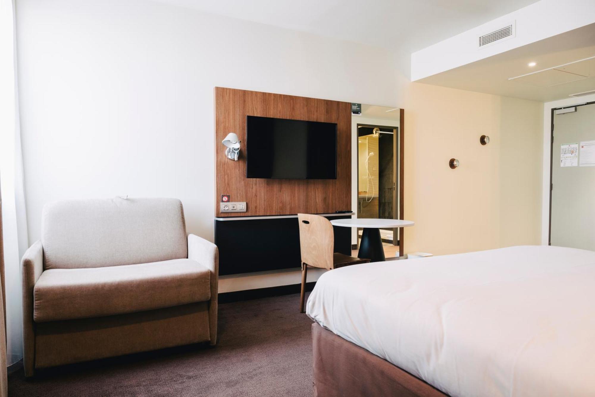 Ibis Rouen Centre Rive Gauche Mermoz Exterior photo