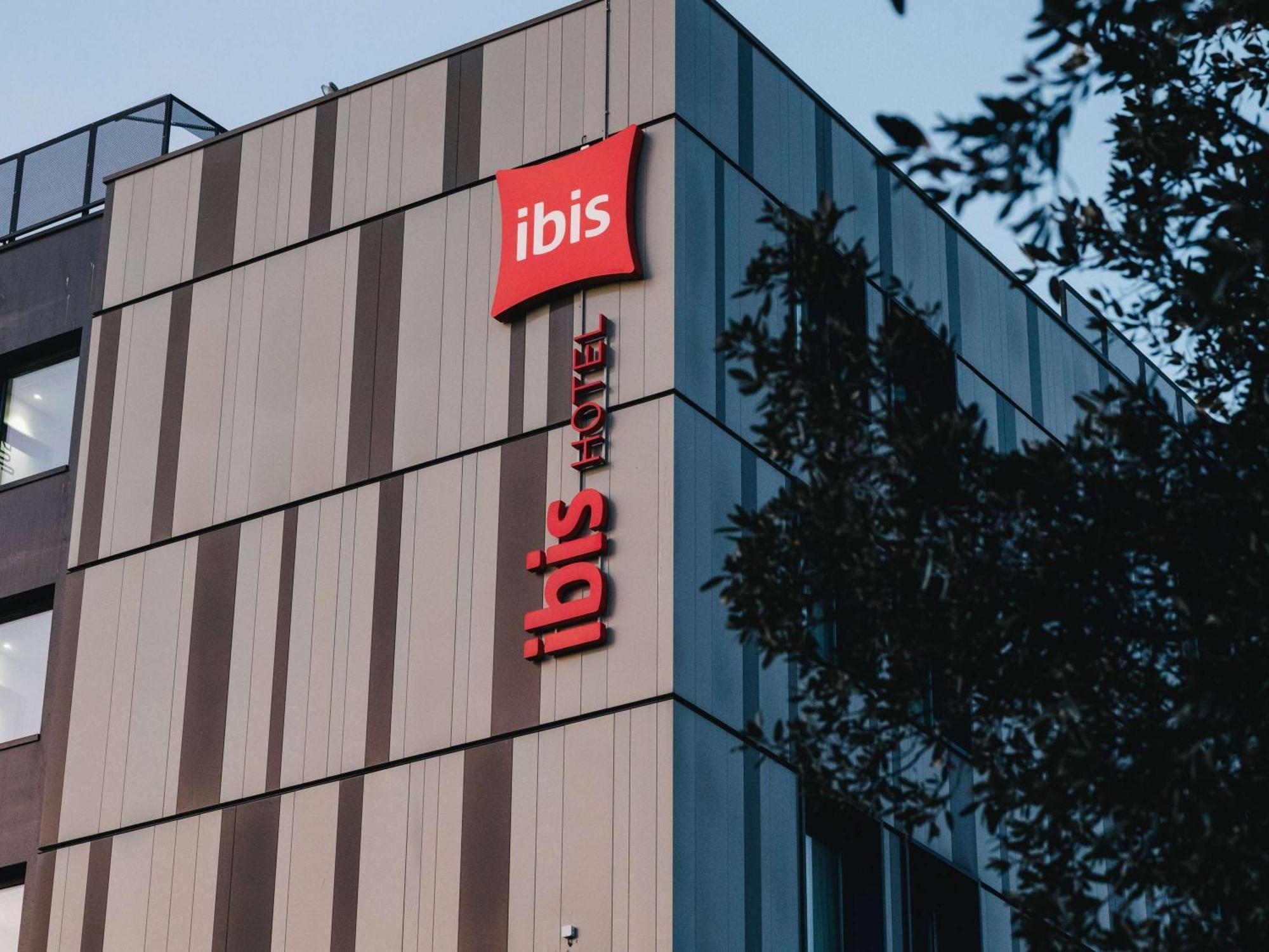 Ibis Rouen Centre Rive Gauche Mermoz Exterior photo