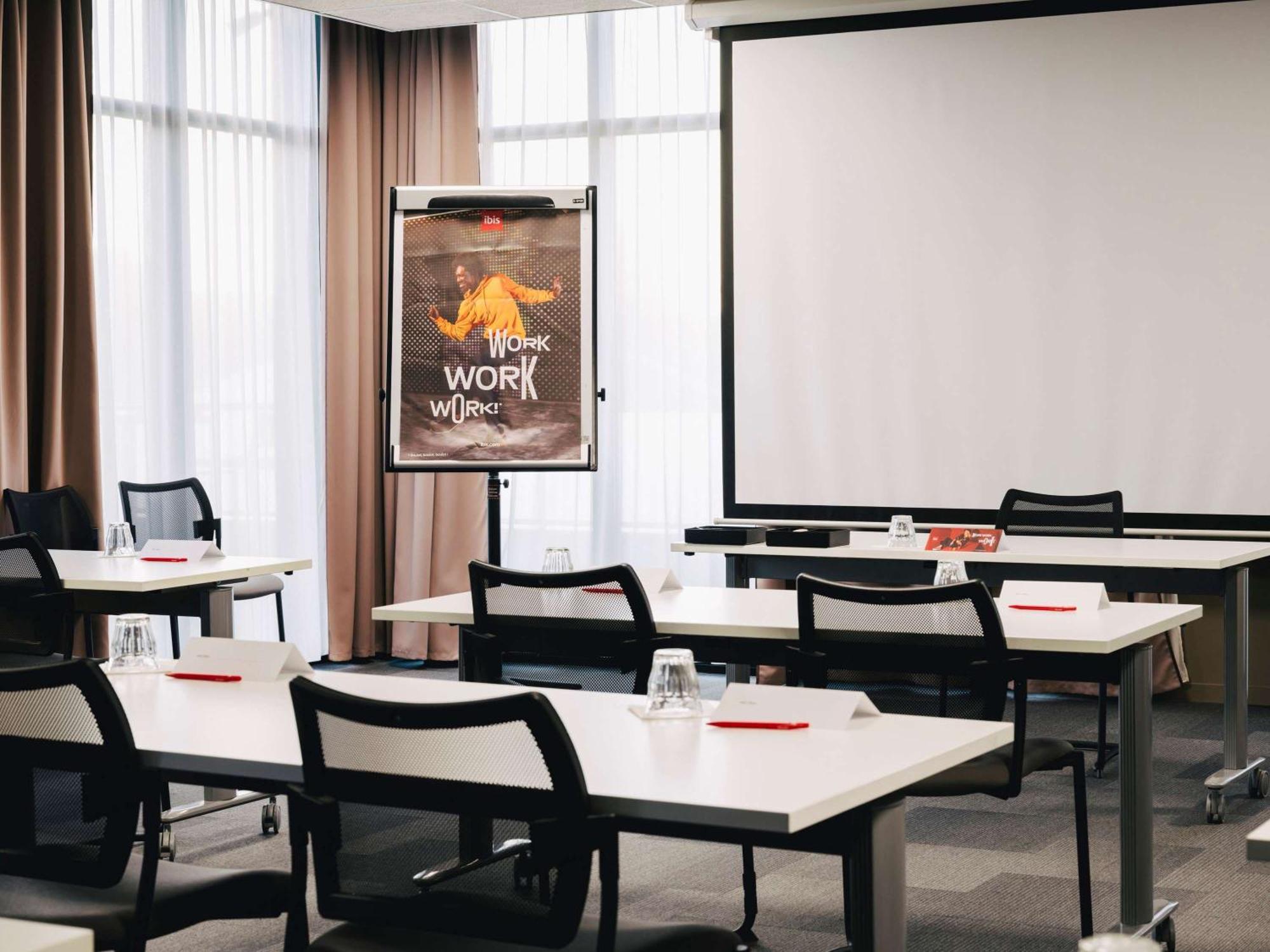 Ibis Rouen Centre Rive Gauche Mermoz Exterior photo